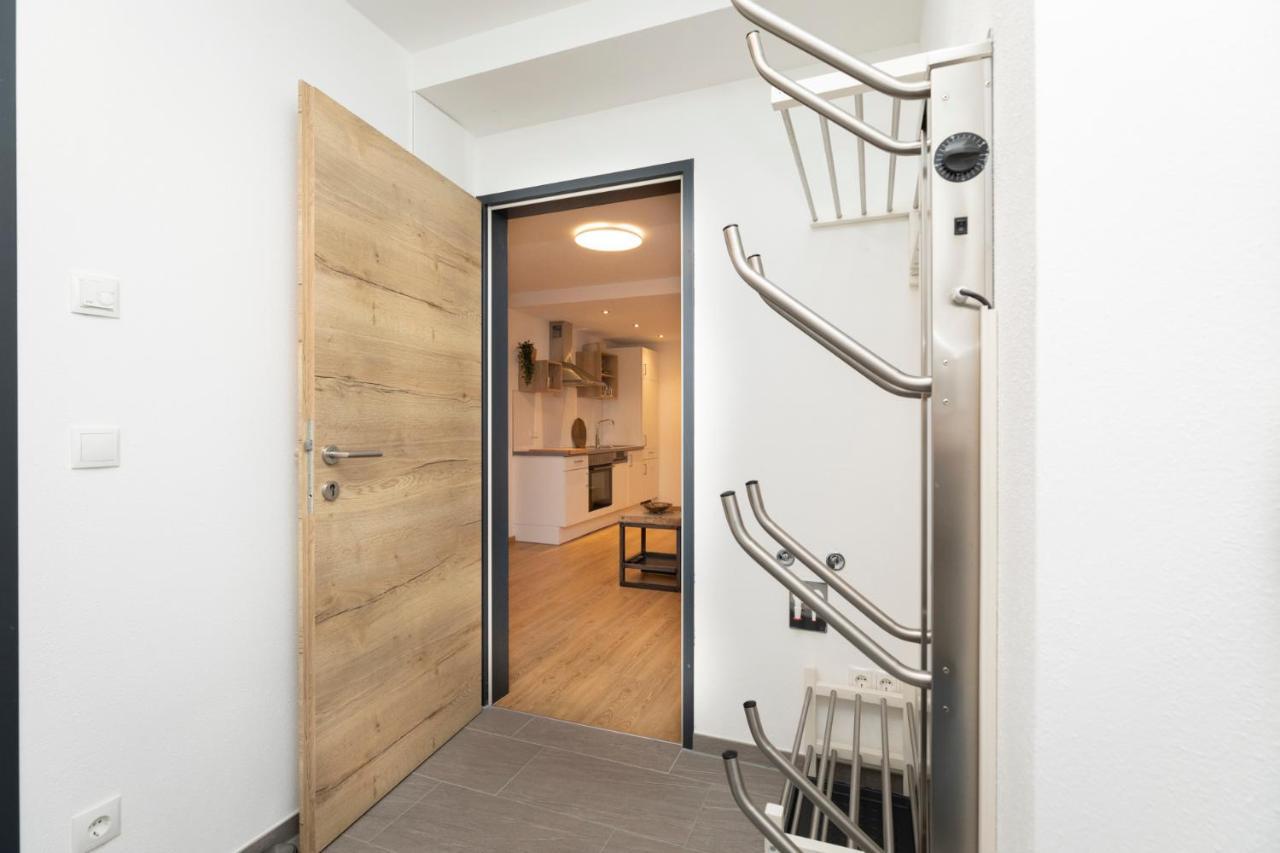 Souterrain Apartment ฟลาคเฮา ภายนอก รูปภาพ