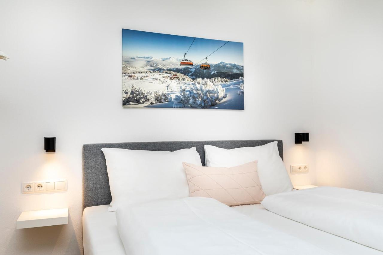 Souterrain Apartment ฟลาคเฮา ภายนอก รูปภาพ