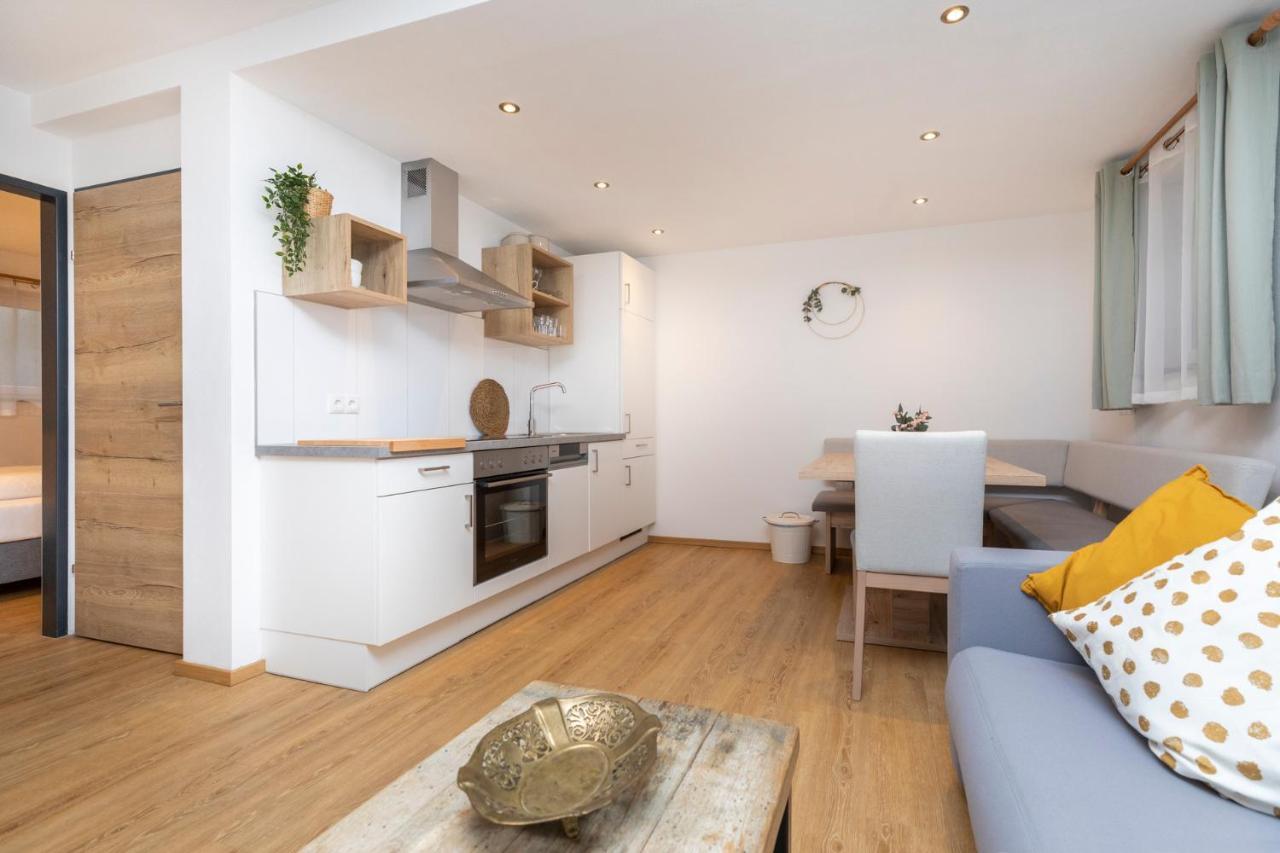 Souterrain Apartment ฟลาคเฮา ภายนอก รูปภาพ