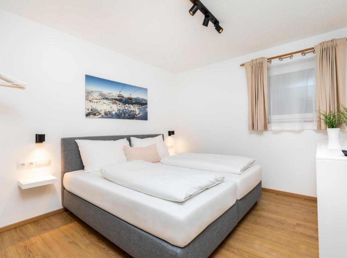 Souterrain Apartment ฟลาคเฮา ภายนอก รูปภาพ